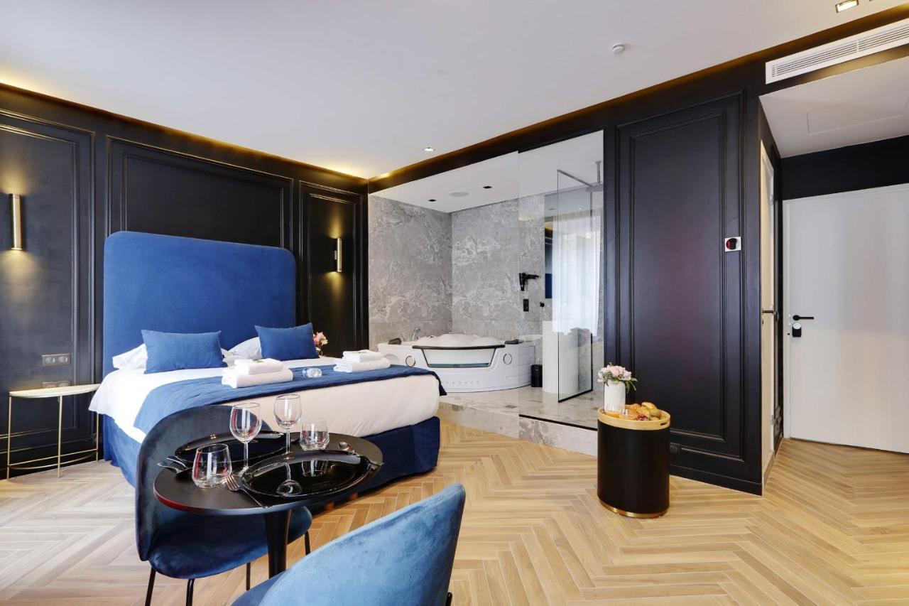Couples Getaway Unit With Jacuzzi - City Center Париж Екстер'єр фото
